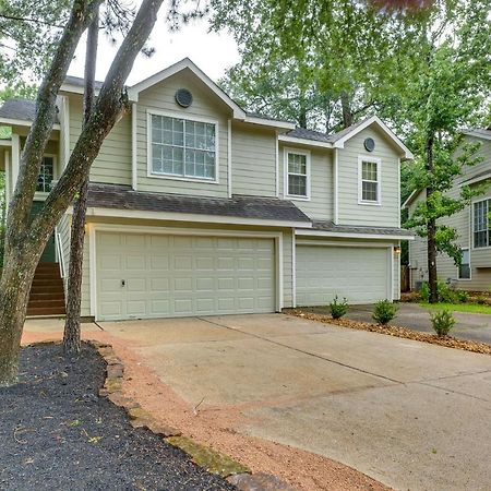 Modern Woodlands Townhome With Spacious Yard And Patio The Woodlands Eksteriør billede